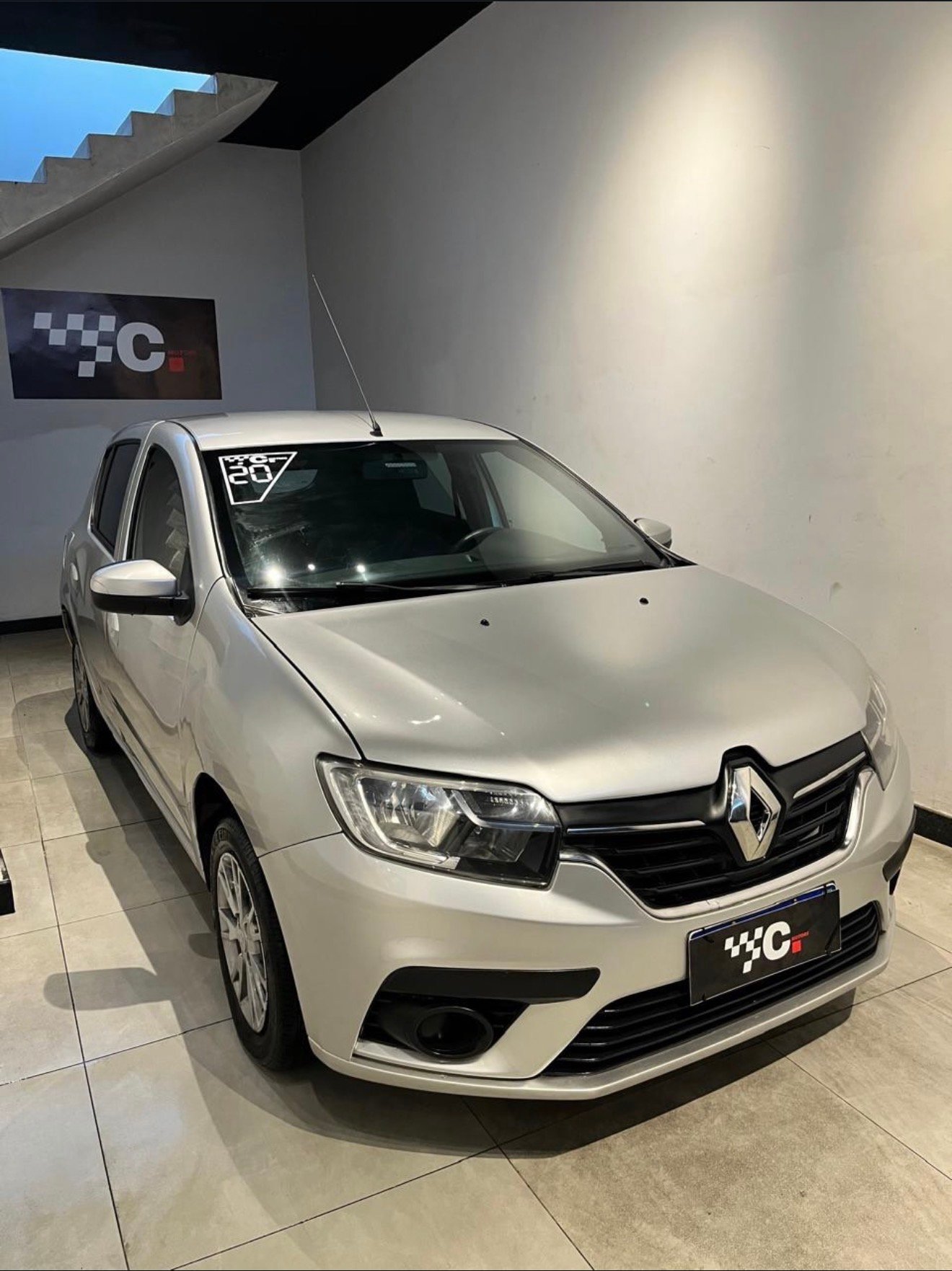 Renault Sandero Expression 1.6 2020 à venda em Cabo Frio